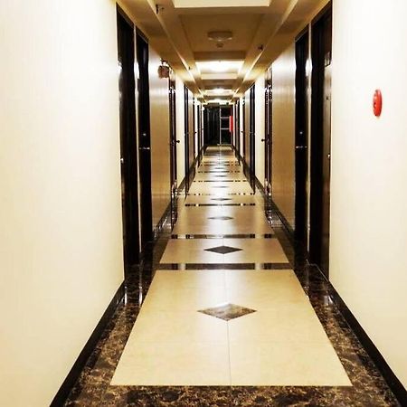 Italian Inspired Tropical-Themed Studio Condo Davao City المظهر الخارجي الصورة